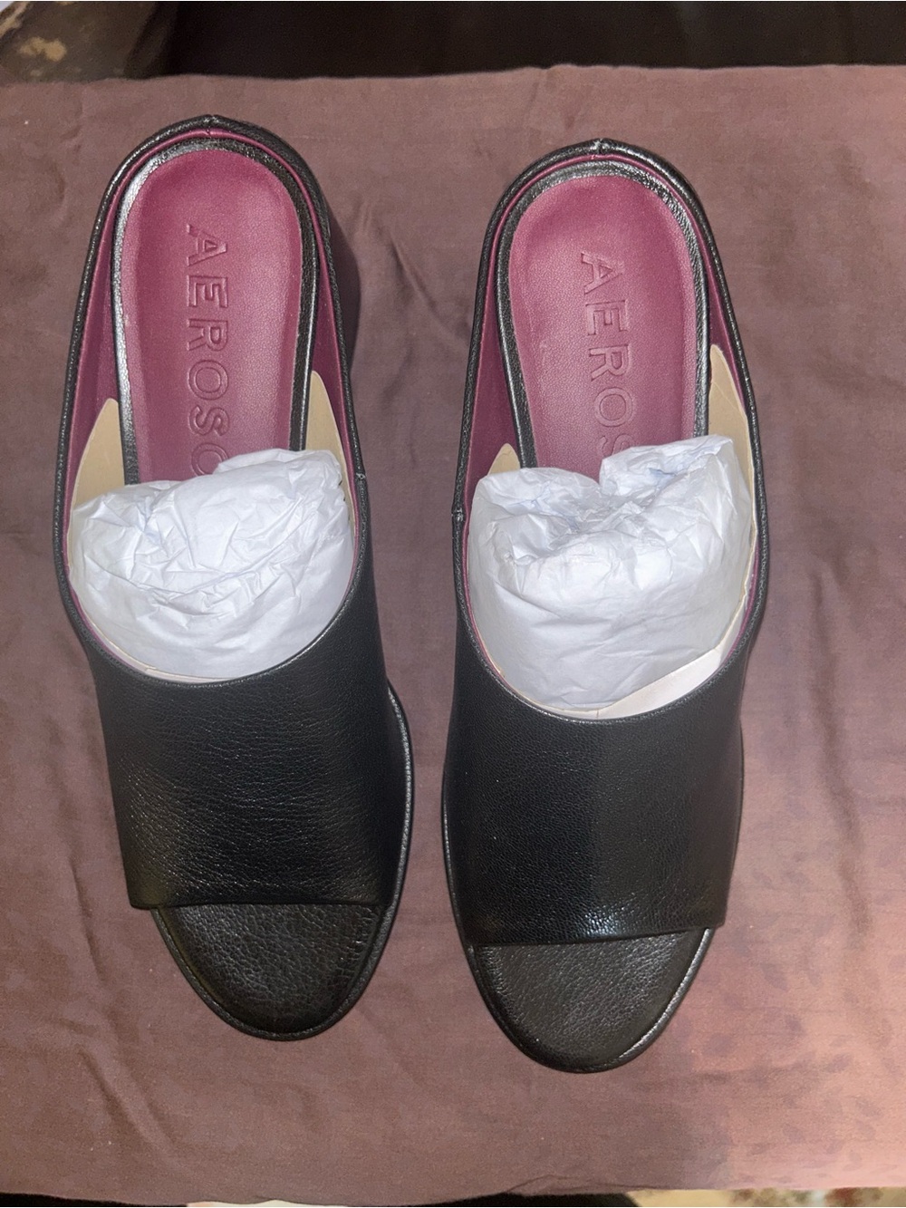 AEROSOLES White and Black Shoe Box
